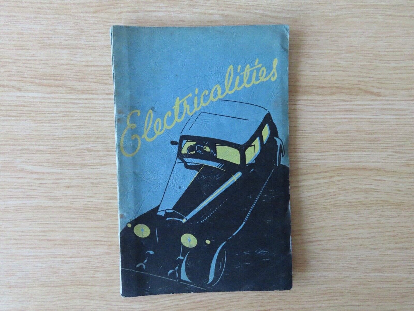 Vintage 1930\'s Joseph Lucas Electricalities Book, Early Motoring History, Lamp