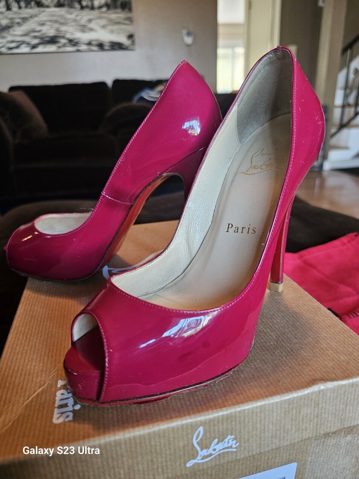 Christian Louboutin Very Prive 120 Size: 35.5 EU/ 5.5 US Color: Framboise (Pink)