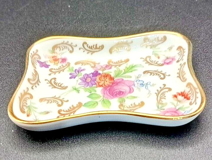 A FRENCH LIMOGES JEWELRY TRINKET DISH TRAY PIN GILDED FLOWERED c1950 v/g