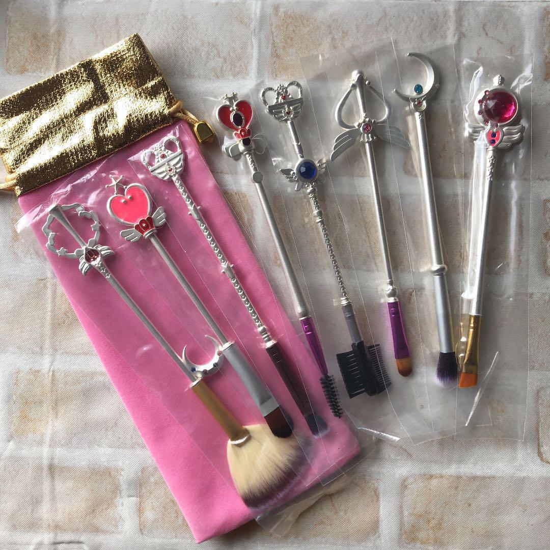 Makeup Brush Set Of 8 With Pouch