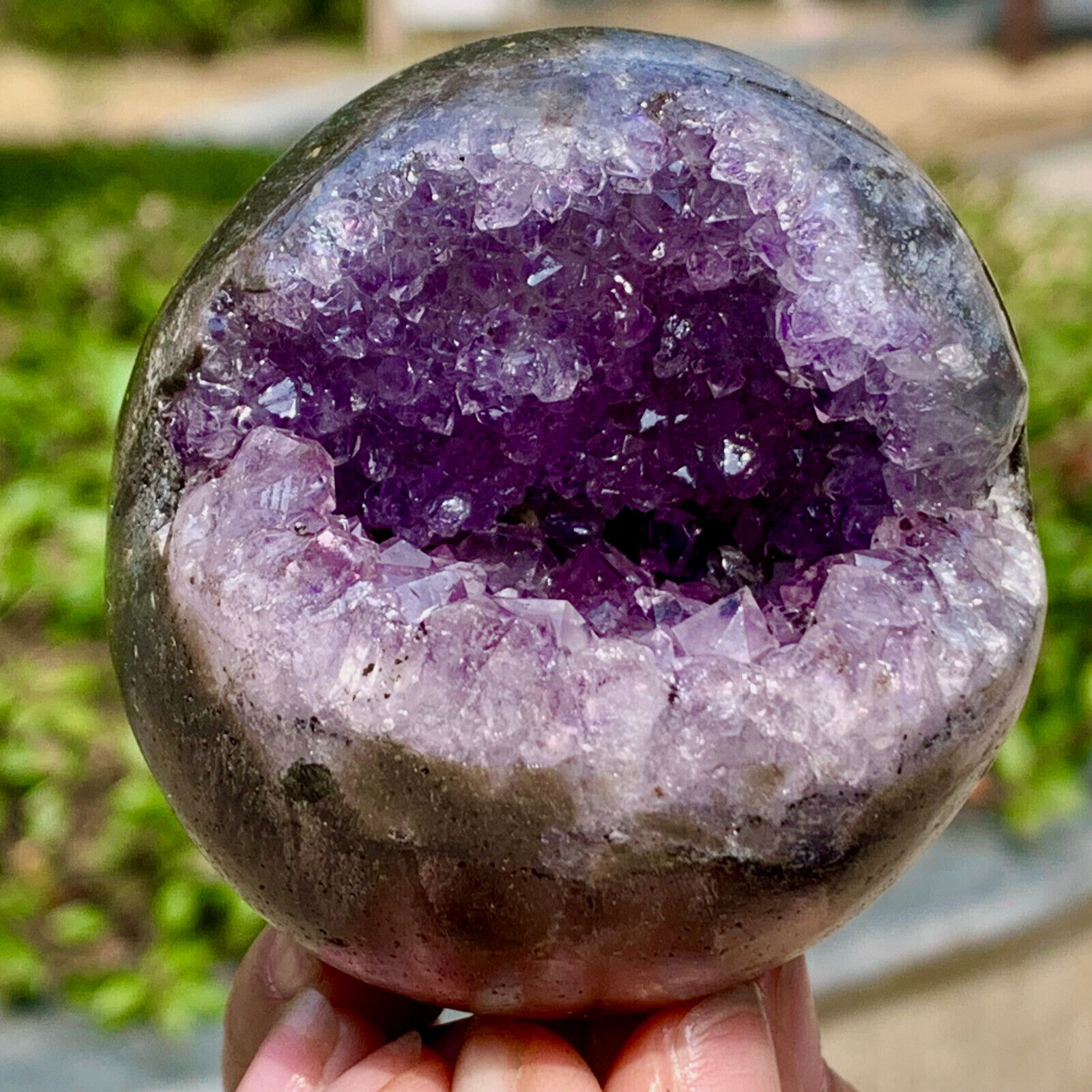 325G Natural Uruguayan Amethyst Quartz crystal open smile ball therapy