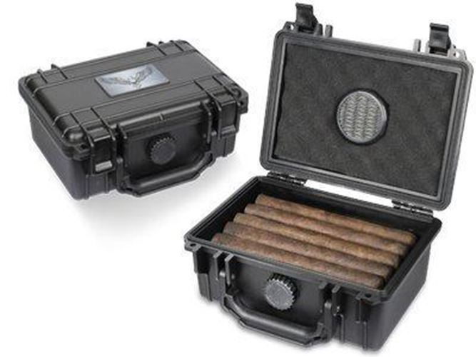 Guardsman Travel Black Cigar Humidor Capacity 10-15 Cigars
