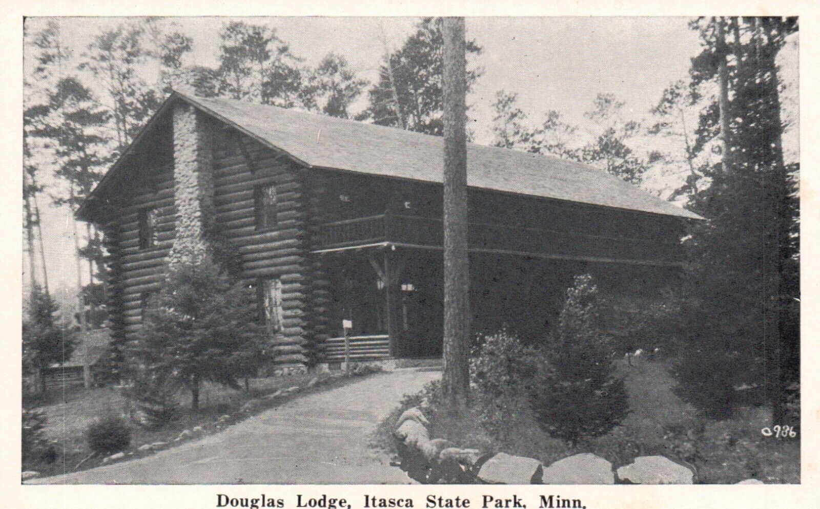 Postcard MN Itasca State Park Minnesota Douglas Lodge Unposted Vintage PC H5078