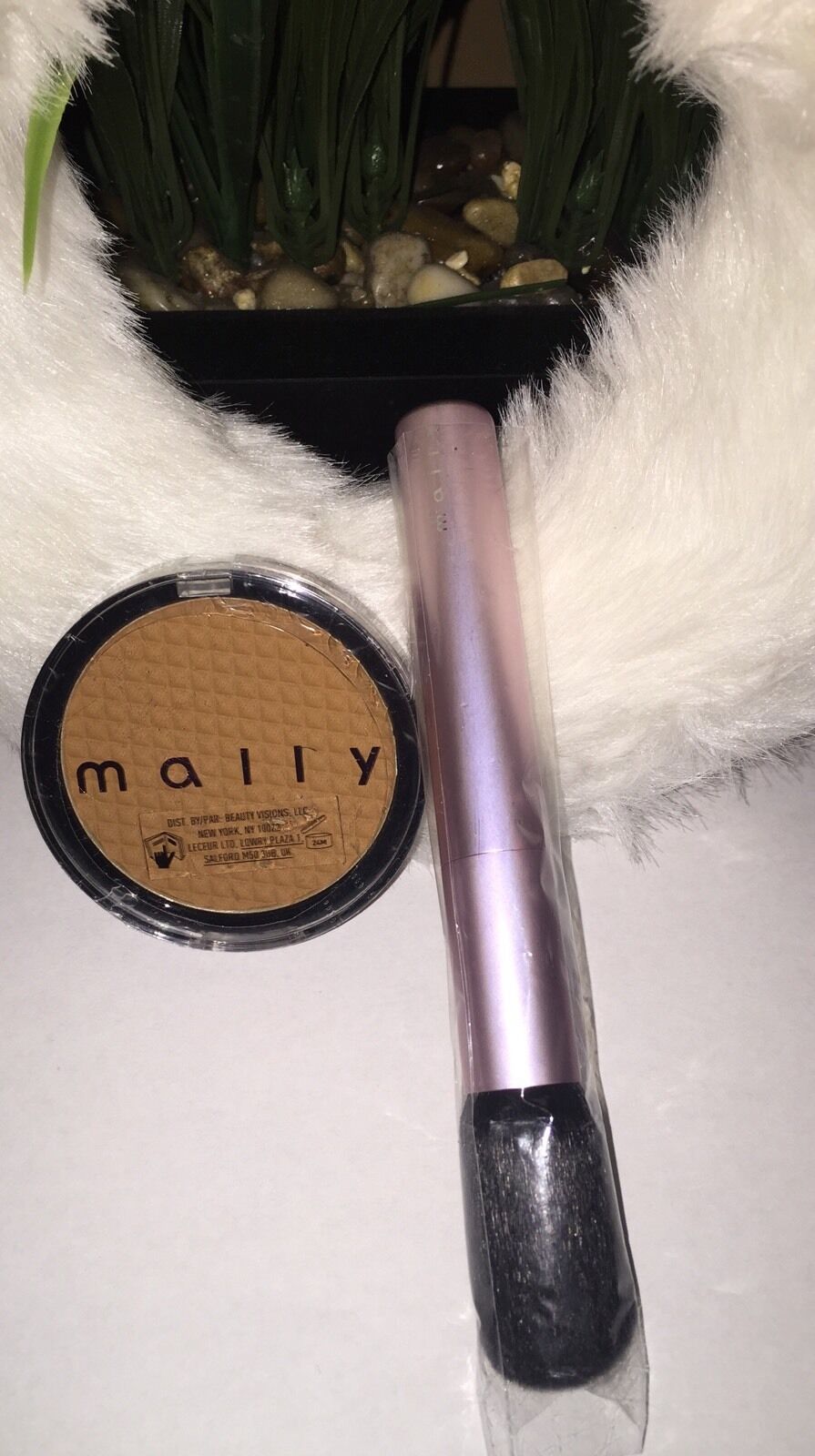 Mally Liquifuse Powder Foundation & Brush ~MEDIUM~  Brand New, NO BOX