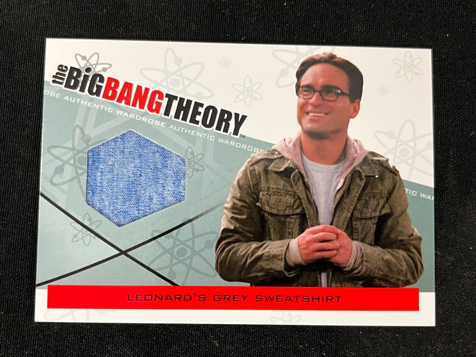 2012 Cryptozoic Big Bang Theory Leonard\'s Grey Sweatshirt M-15 Patch Card AA