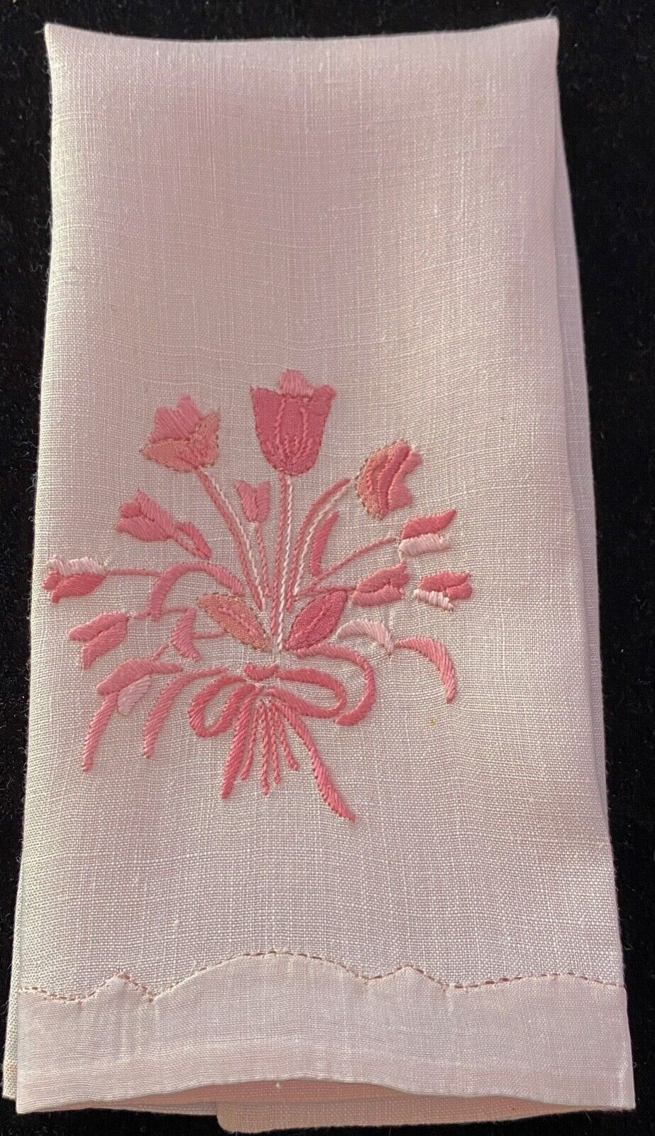 2 Constance Leiter Madeira Hand Embroidered Towels Pink XX012