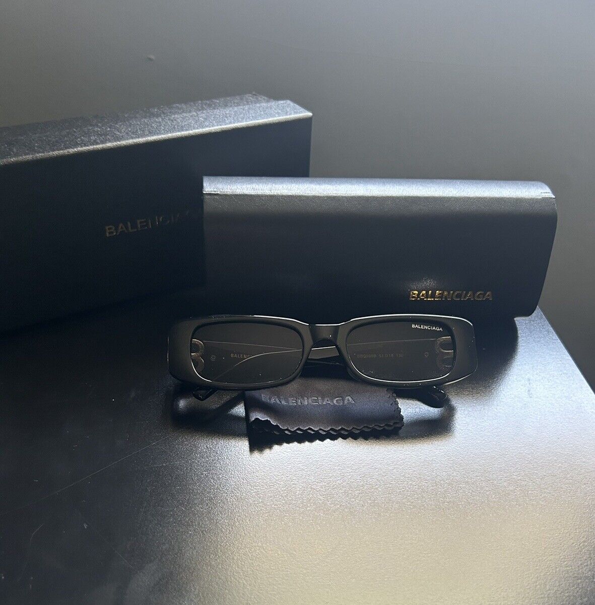 Balenciaga Sunglasses Unisex Brand New With Box - Black