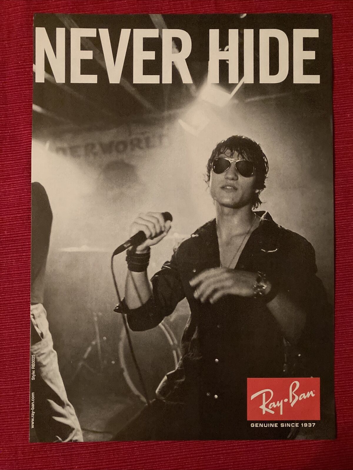 Ray-Ban Eyewear RB3025 Singer Onstage 2006 Print Ad - Great to frame