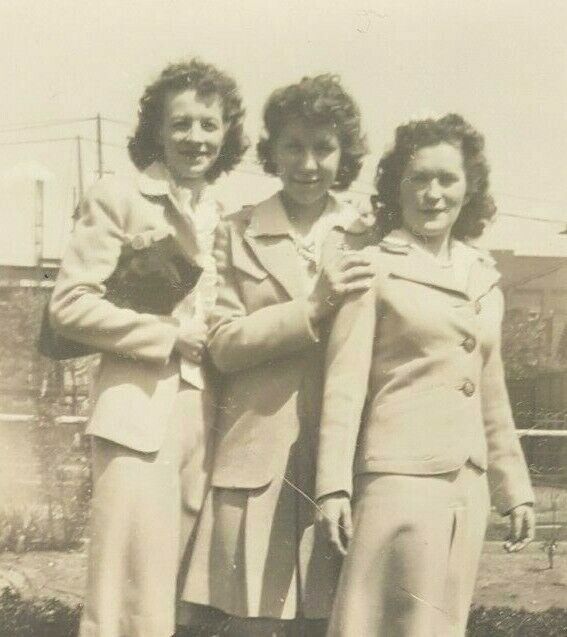 Vintage Photo Women Wearing Dress Suits Philadelphia Lesbian Interest 1940s
