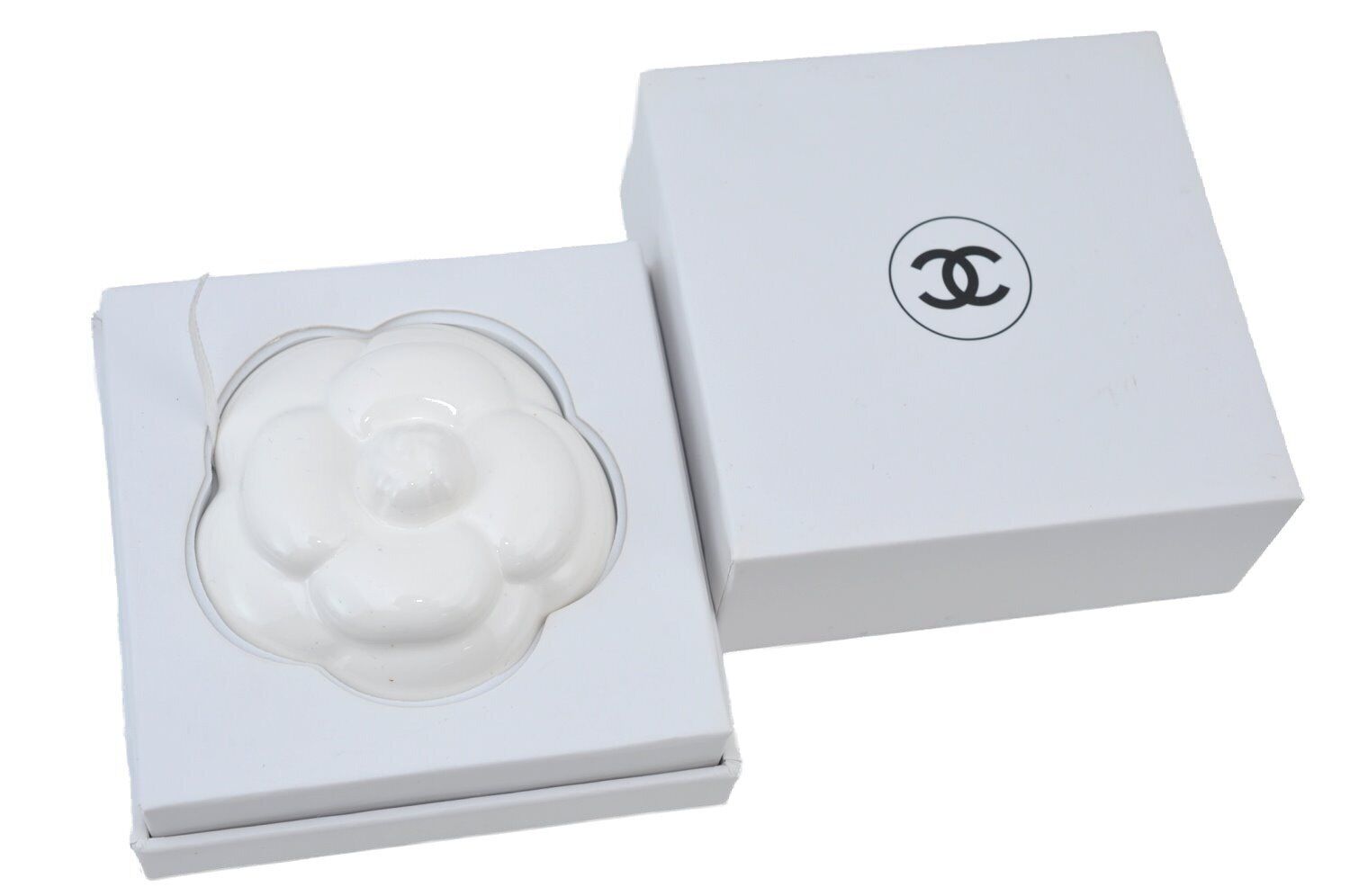 Authentic CHANEL Camellia Paper Weight Ceramic White CC Box K7371
