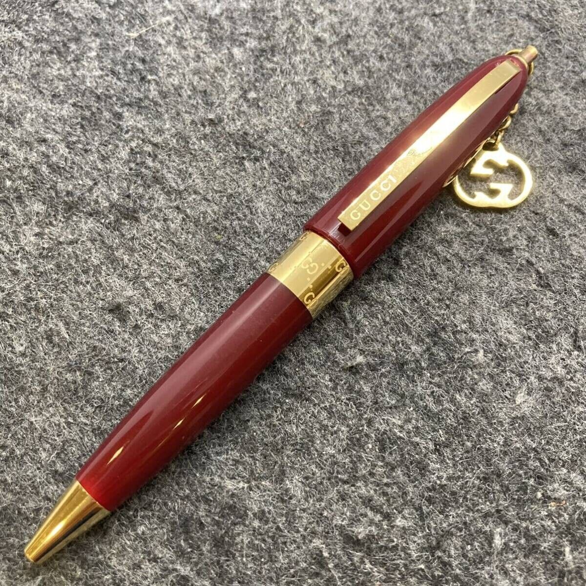 GUCCI Interlocking Bordeaux red/Gold Twisted Ballpoint Pen(No Box) wz/Charm Rare