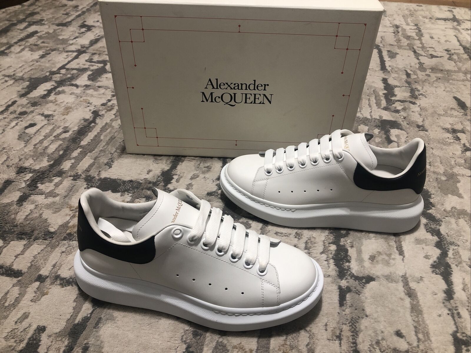 Alexander McQueen Men\'s Leather Platform Sneaker, Size 6 - White
