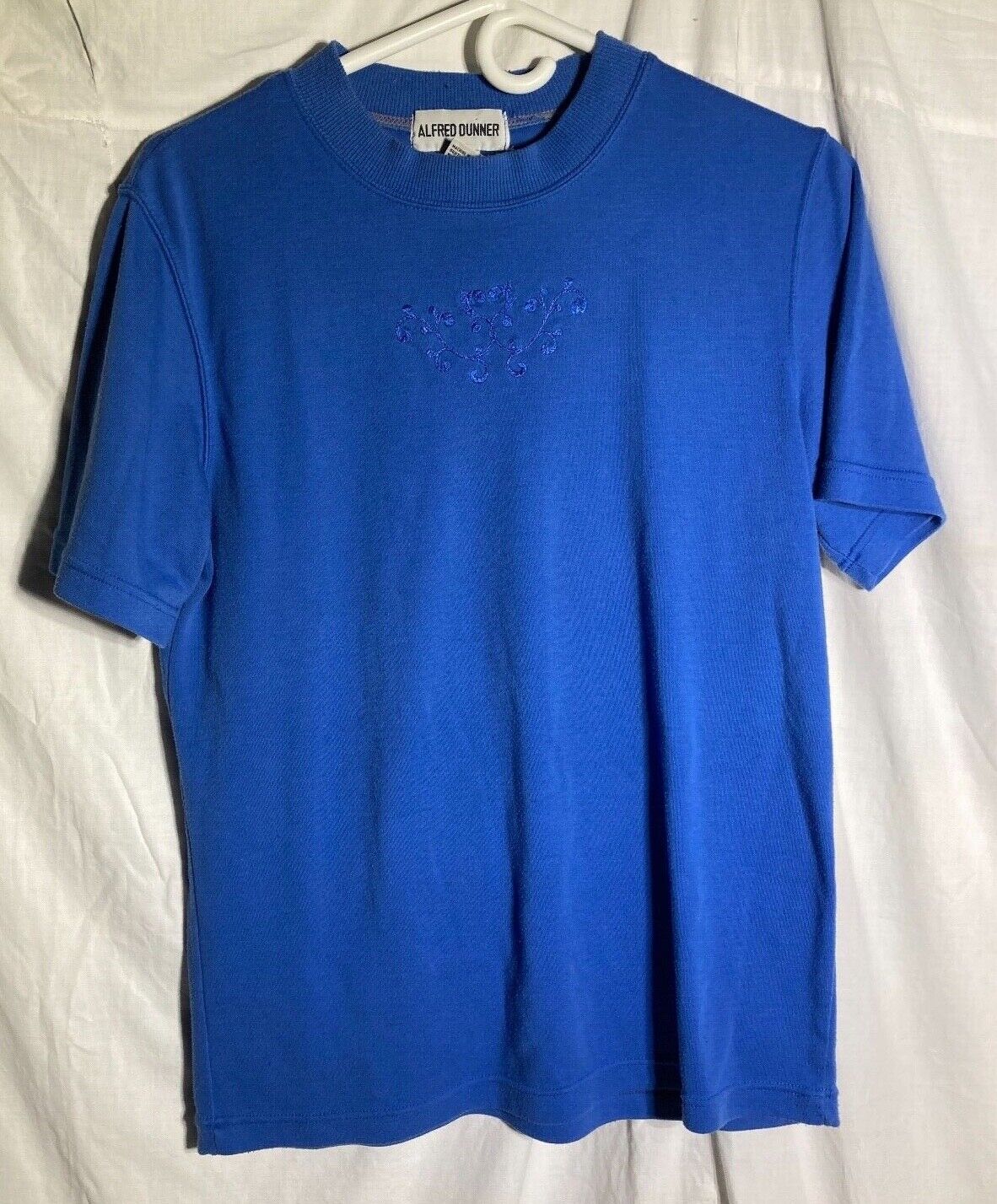 Vtg Alfred Dunner Short Sleeve 65% Polyester embroidered T Shirt Women\'s Blue M 