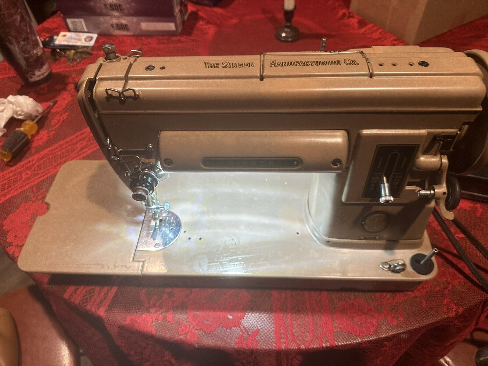 Vintage 1950s Singer Sewing Machine  301A, SLANT NEEDLE, Works, foot pedal, tan