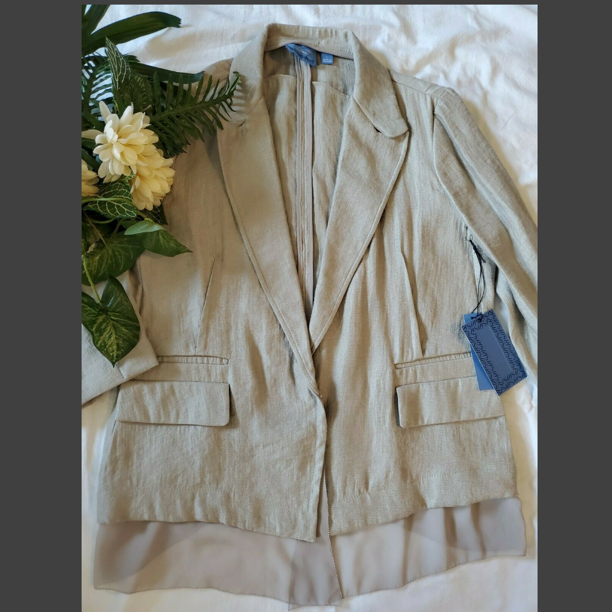 NWT Simply Vera Wang SZ Large Grey Contemporary Blazer Jacket 3/4 Sleeve