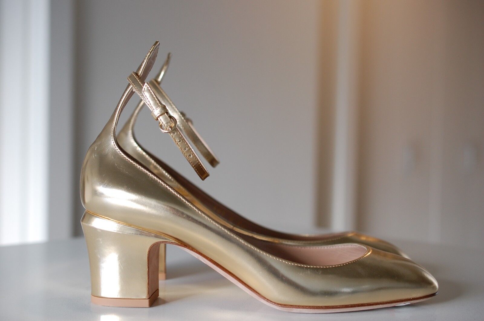 VALENTINO GARAVANI Metallic Gold Patent Leather Tango Ankle Pump Heel 8.5 / 38.5