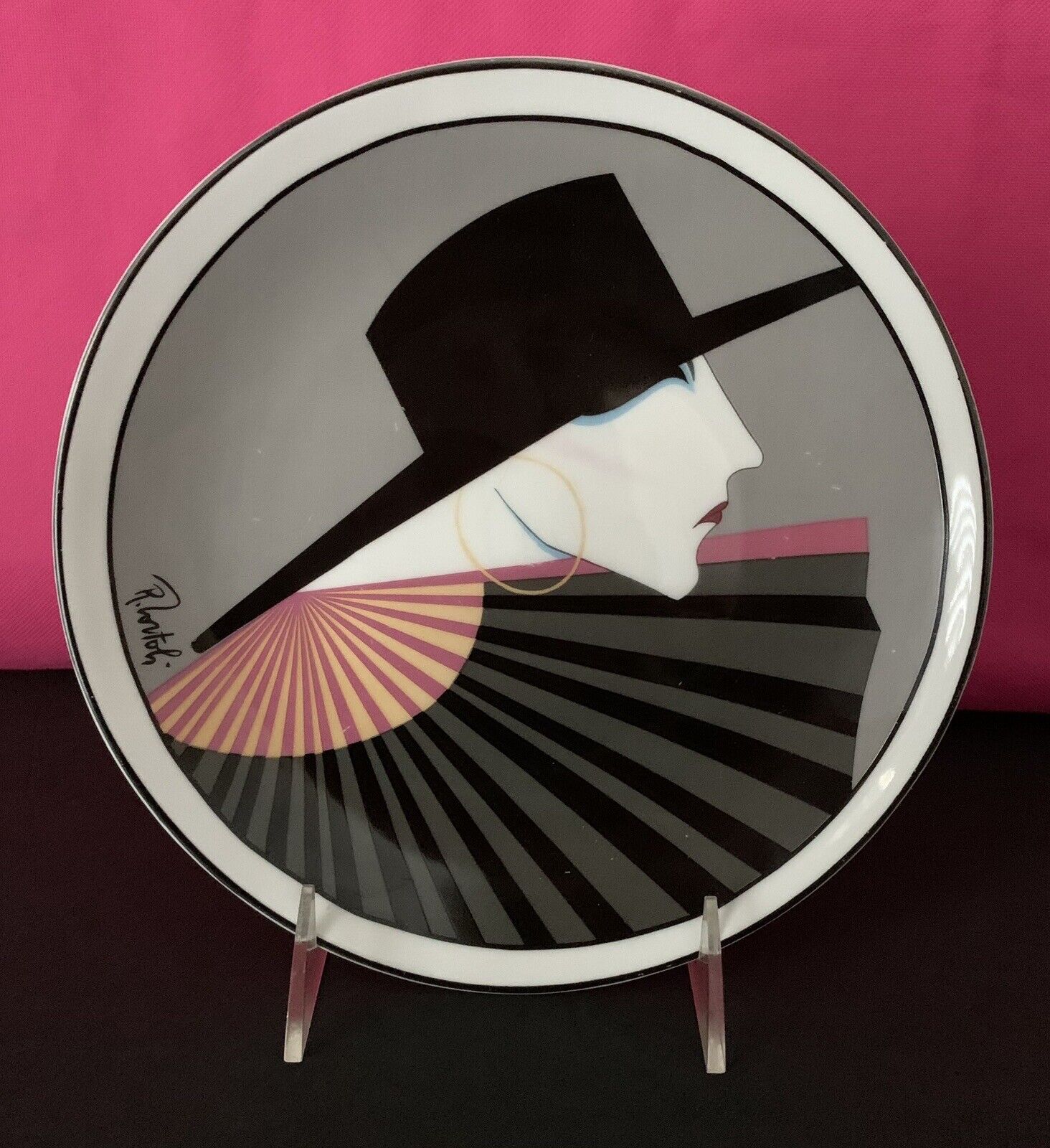 Vintage Roberto Tortoli RARE Art Deco Style 8-1/4” Bone China Plate UNIQUE