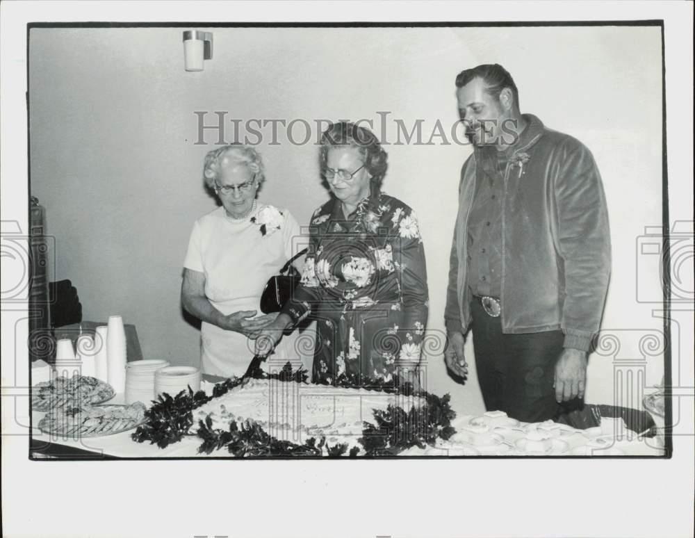 1978 Press Photo Elsie Gallighan of Times Publishing at her retirement party