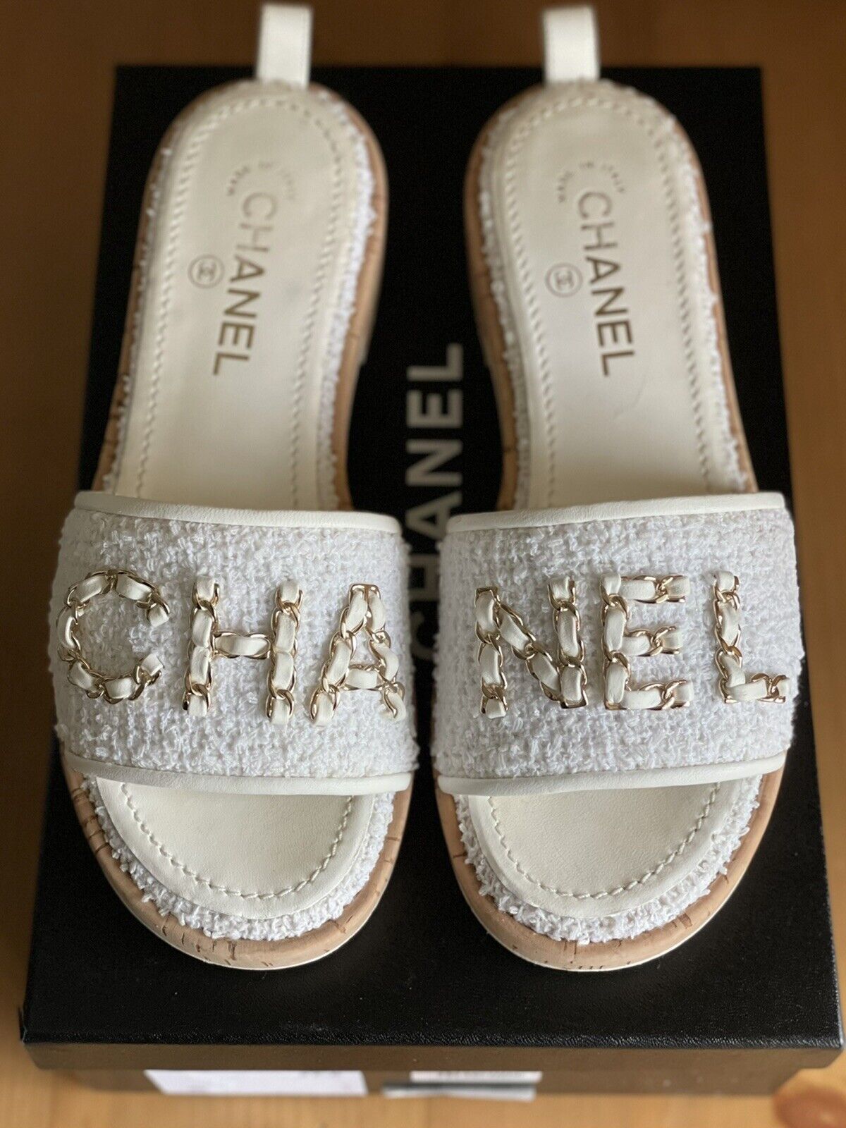 Authentic Chanel 21C White Tweed Chain Logo Mules Sandals Slides EU 37,5 US 7,5