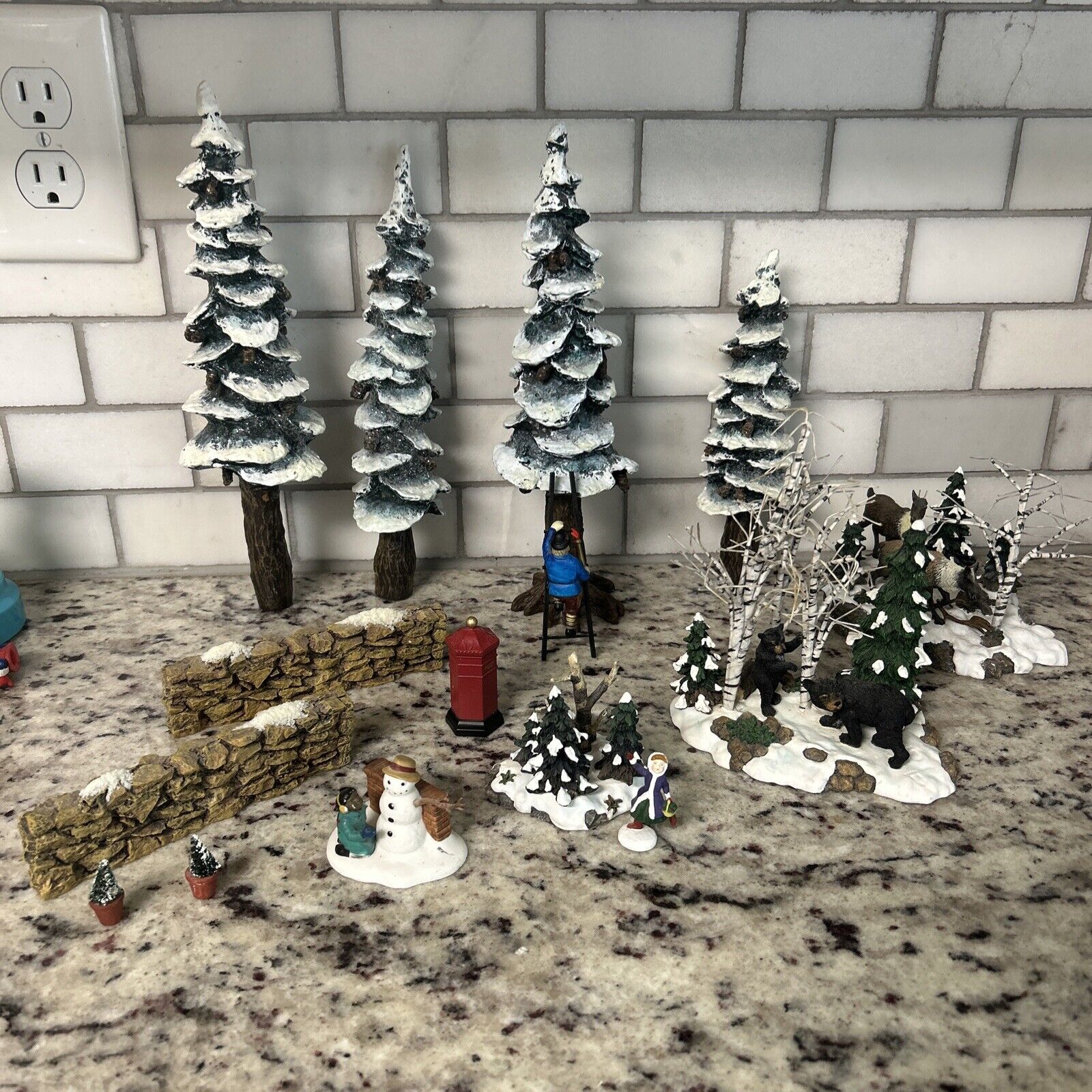 Department 55 Christmas Woodland Trees Pieces (Read)