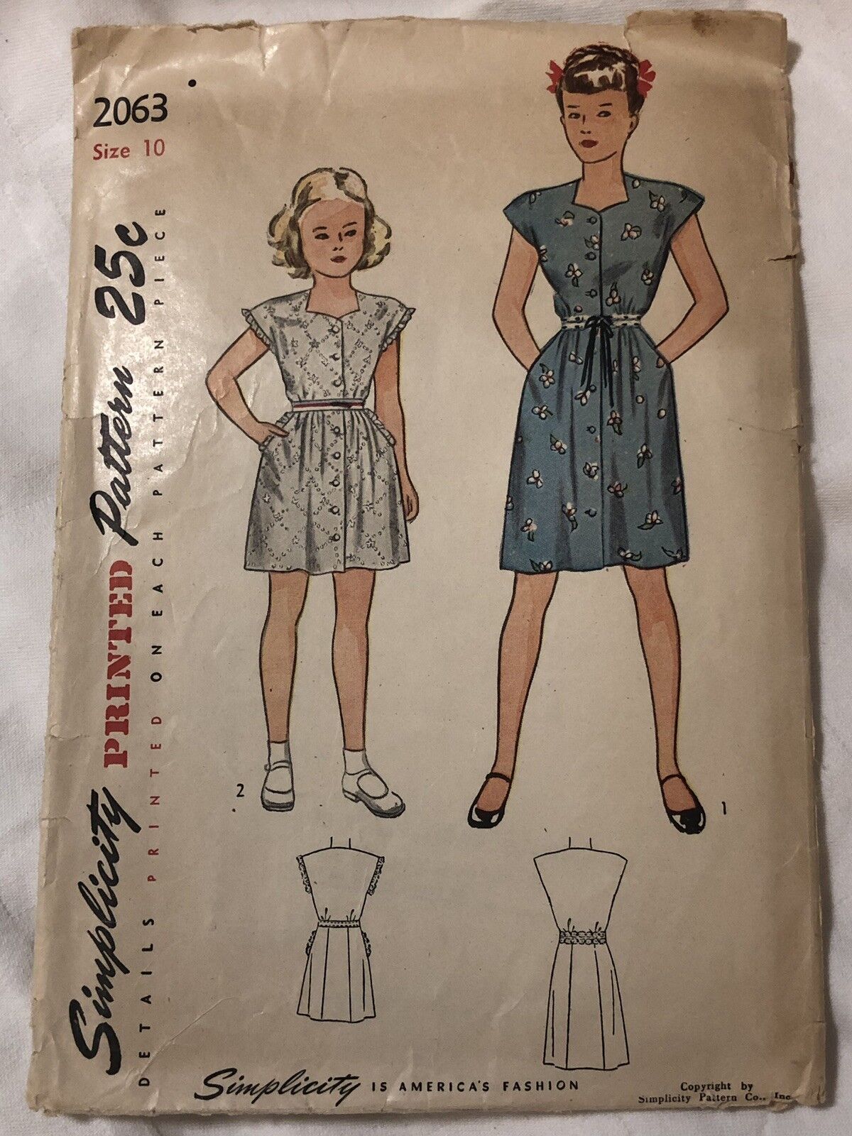 Vintage Simplicity Printed Pattern 2063 Girls Pocketed Dress Cap Sleeve Size 10