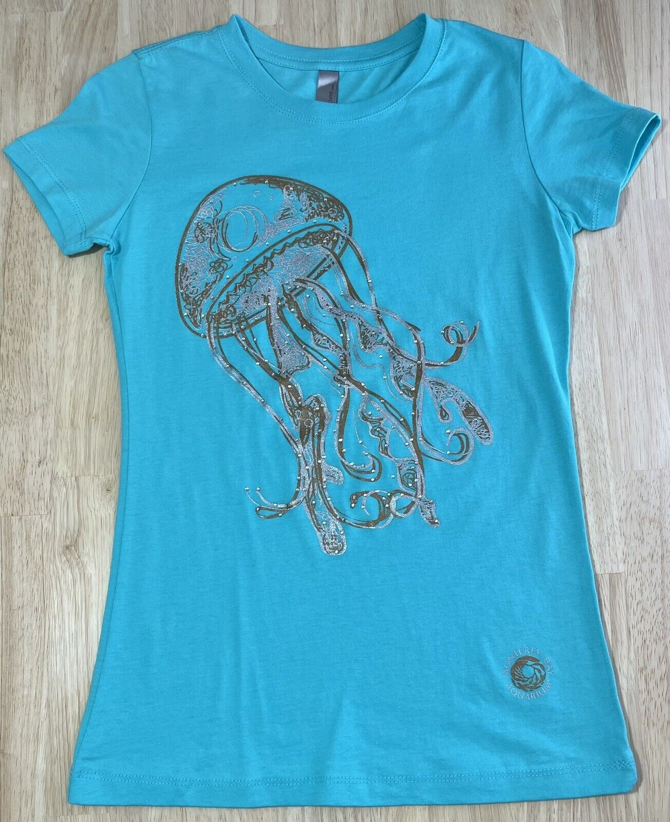 (M) MONTEREY BAY AQUARIUM Jellyfish Shirt GOLD SILVER Print RHINESTONE Tee NWOT