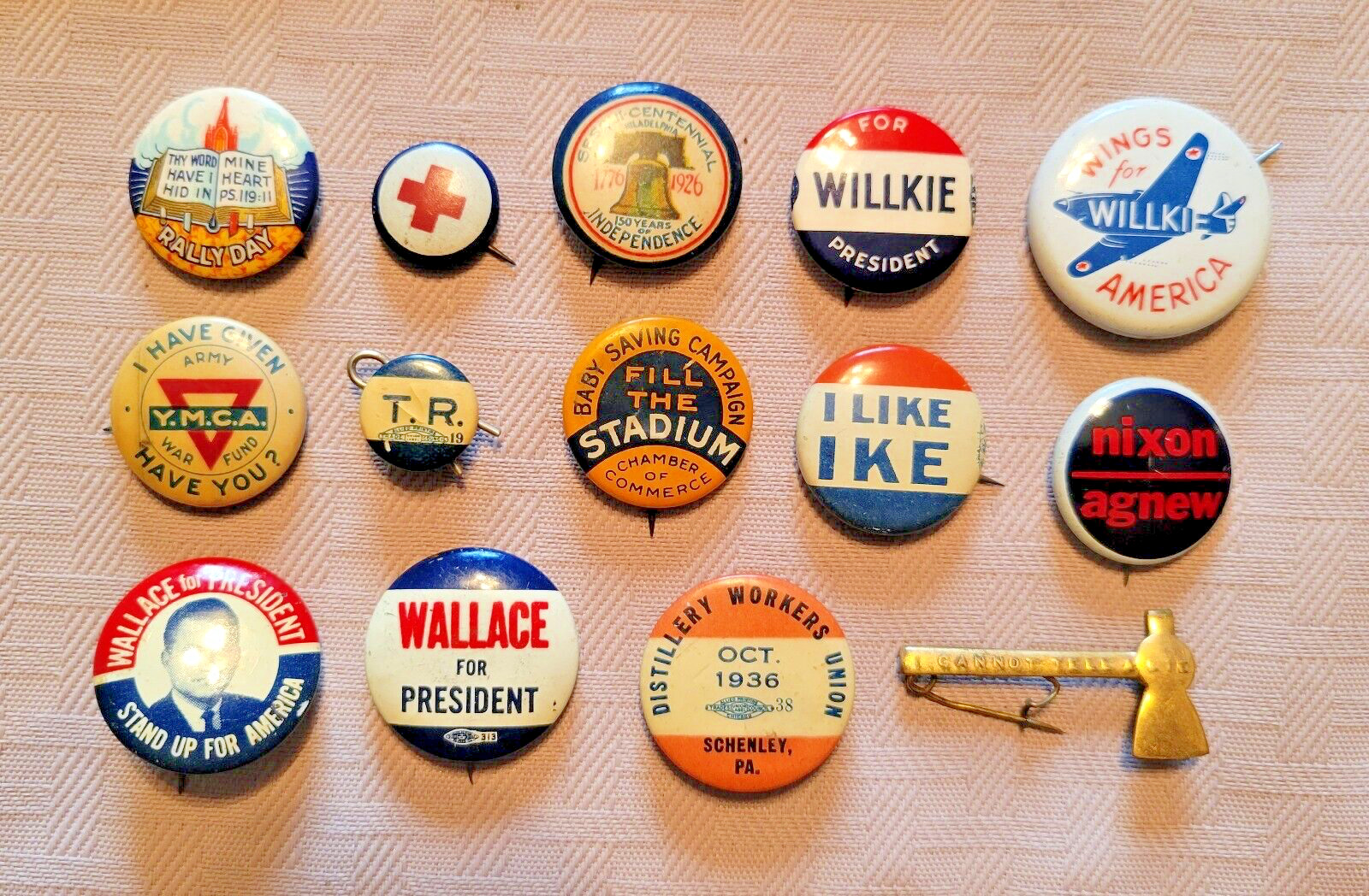 Lot of Old Political Buttons-Willkie, Nixon 1926 1936, Army, I Like Ike, Wallace
