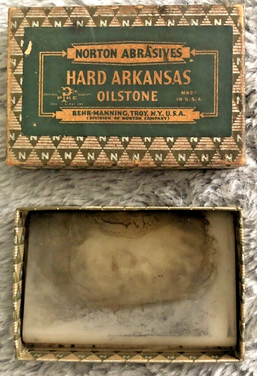 Vintage NORTON Hard Arkansas Oilstone ROUND SLIP EDGE HS 3 with Box