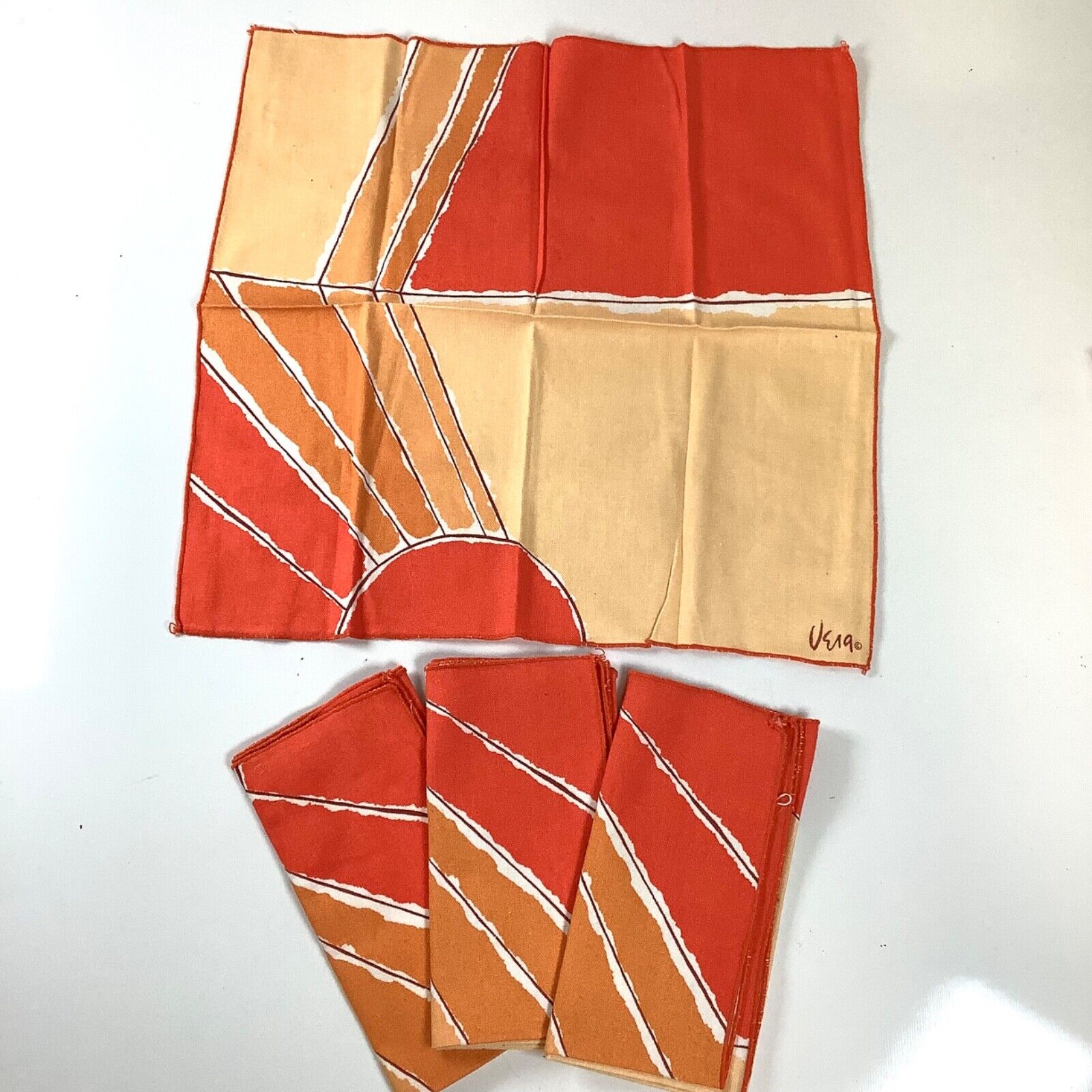 Vtg MCM 1970s VERA Neumann Set of 4 Orange Yellow Cloth Napkins 15” x 15”
