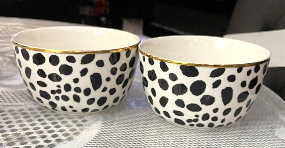 Pair of H&M Porcelain Spotted Serving Go Wild 5\