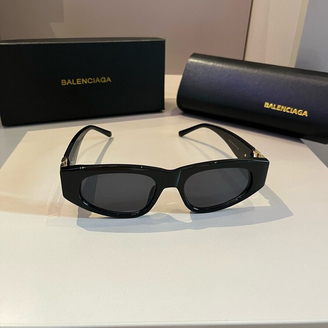 BALENCIAGA Cat Eye black 53mm women's sunglasses