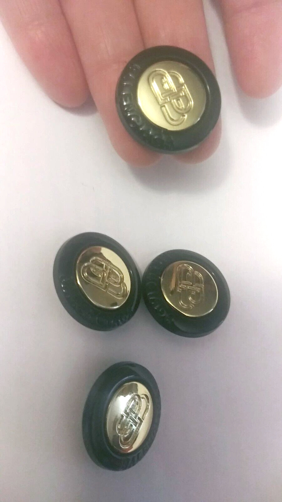 Balenciaga Button Spain  23 mm stamped single black\\ gold tone