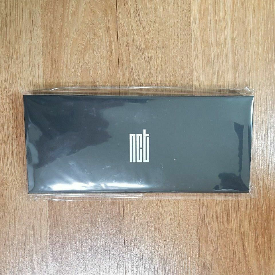K-POP NCT DREAM CONCERT - DREAM SHOW OFFICIAL LIMITED NCT TICKET BOOK WITH PHOTO