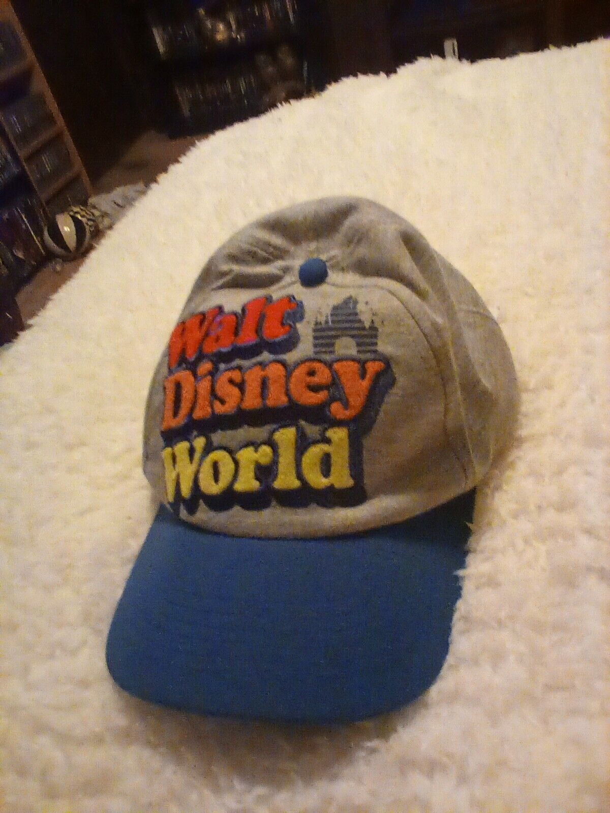 Retro Disney World 71 hat,nwt,cool 70\'s look.