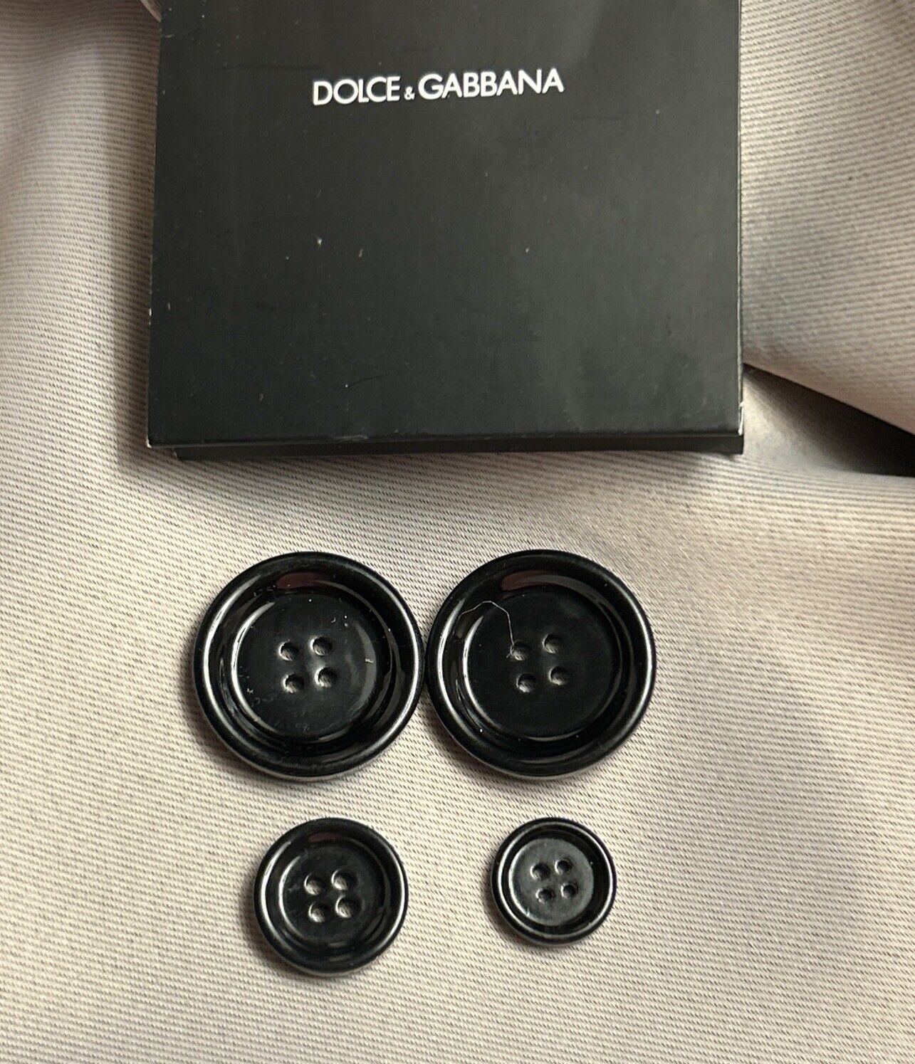 DOLCE & GABBANA Black 4 Buttons Authentic New