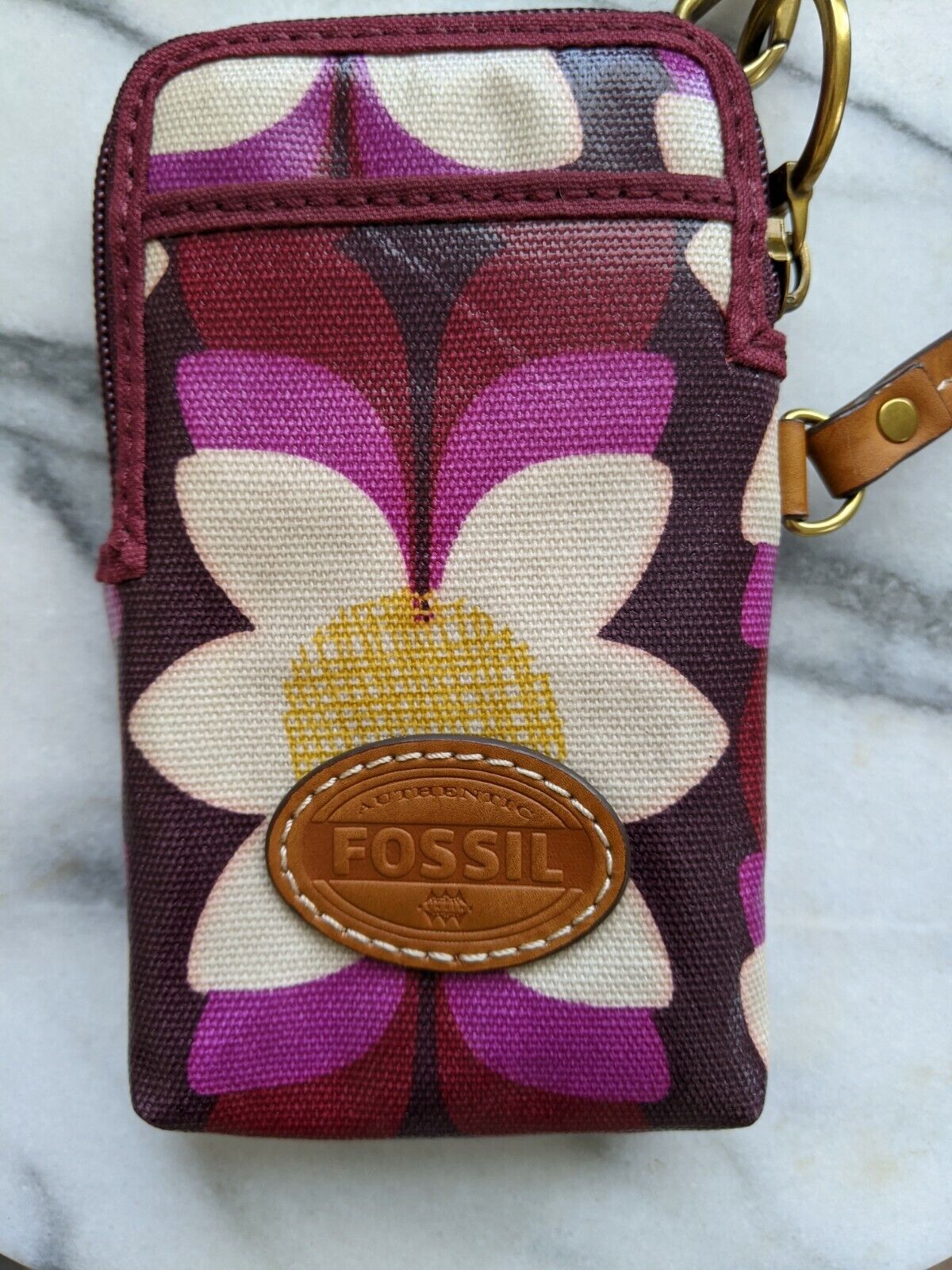 Authentic Fossil Flower Wrislet Walet Small CellPhone CoinPurse Pocket CreditCrd