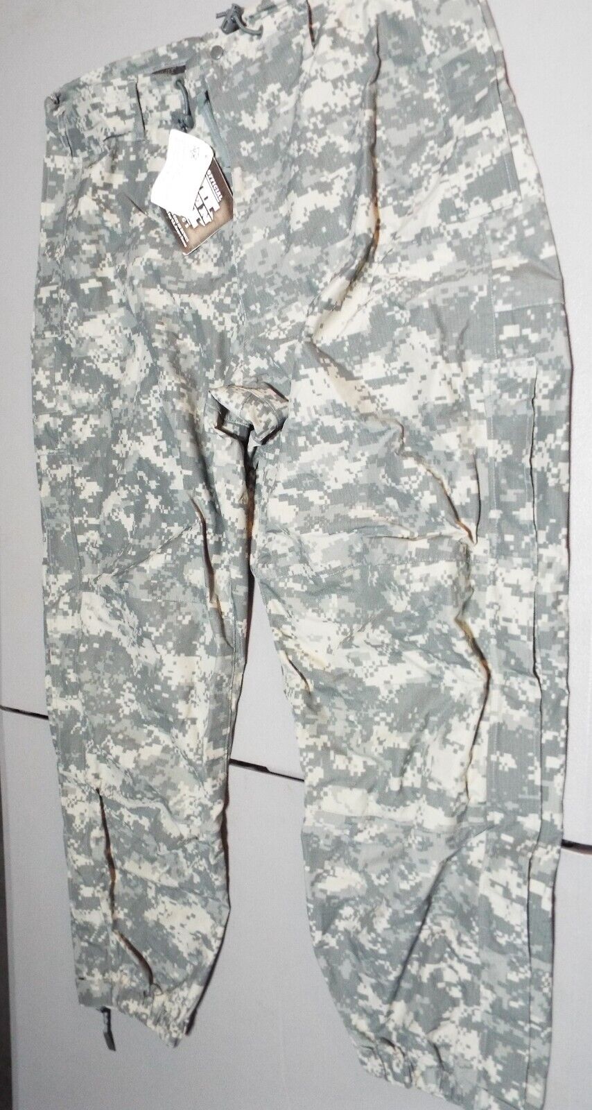 Gen III bottom army trousers cold/wet 8415-01-547-4194 medium GoreTex NWT