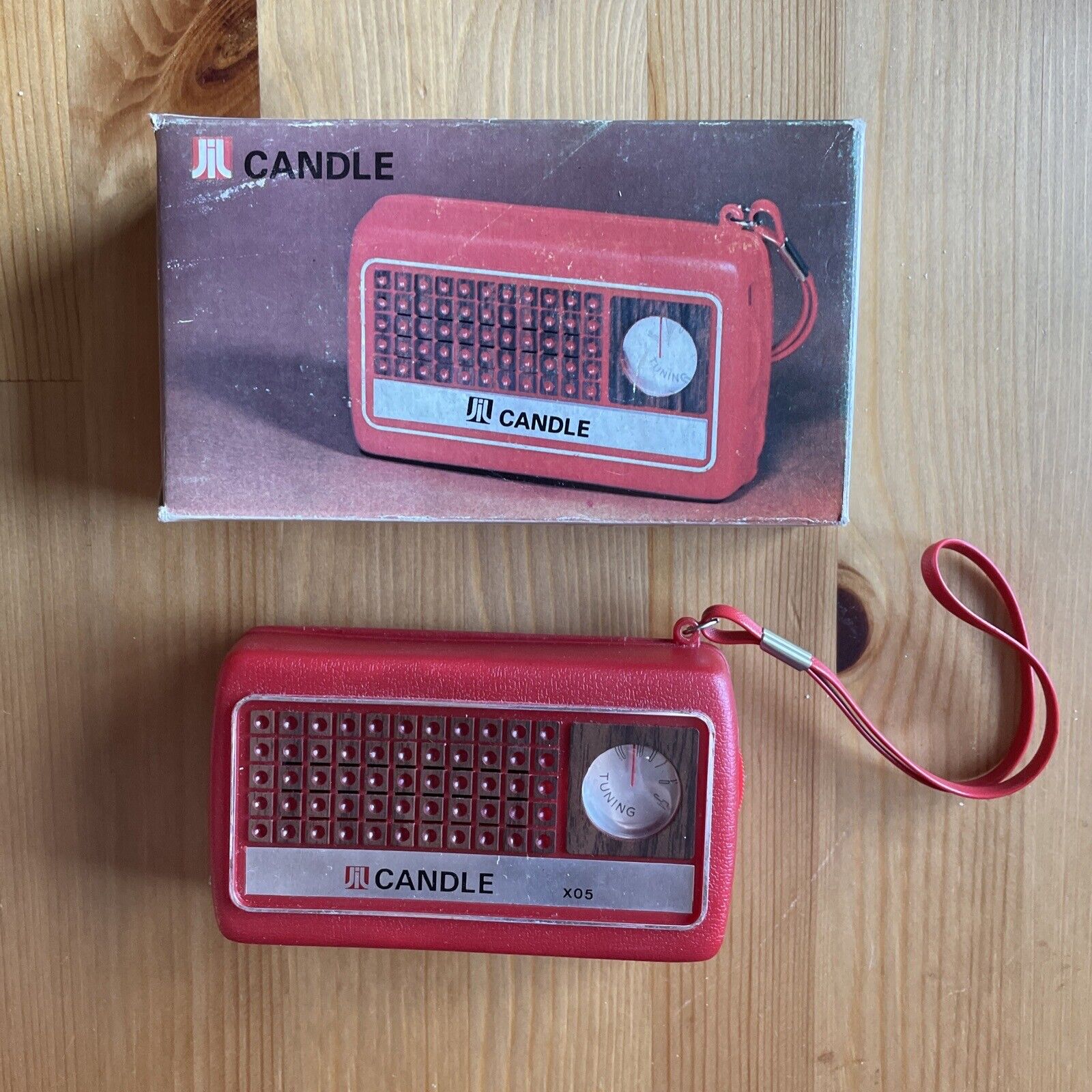 Vintage JIL Candle X05 Transistor Radio RED in Box Hong Kong TESTED