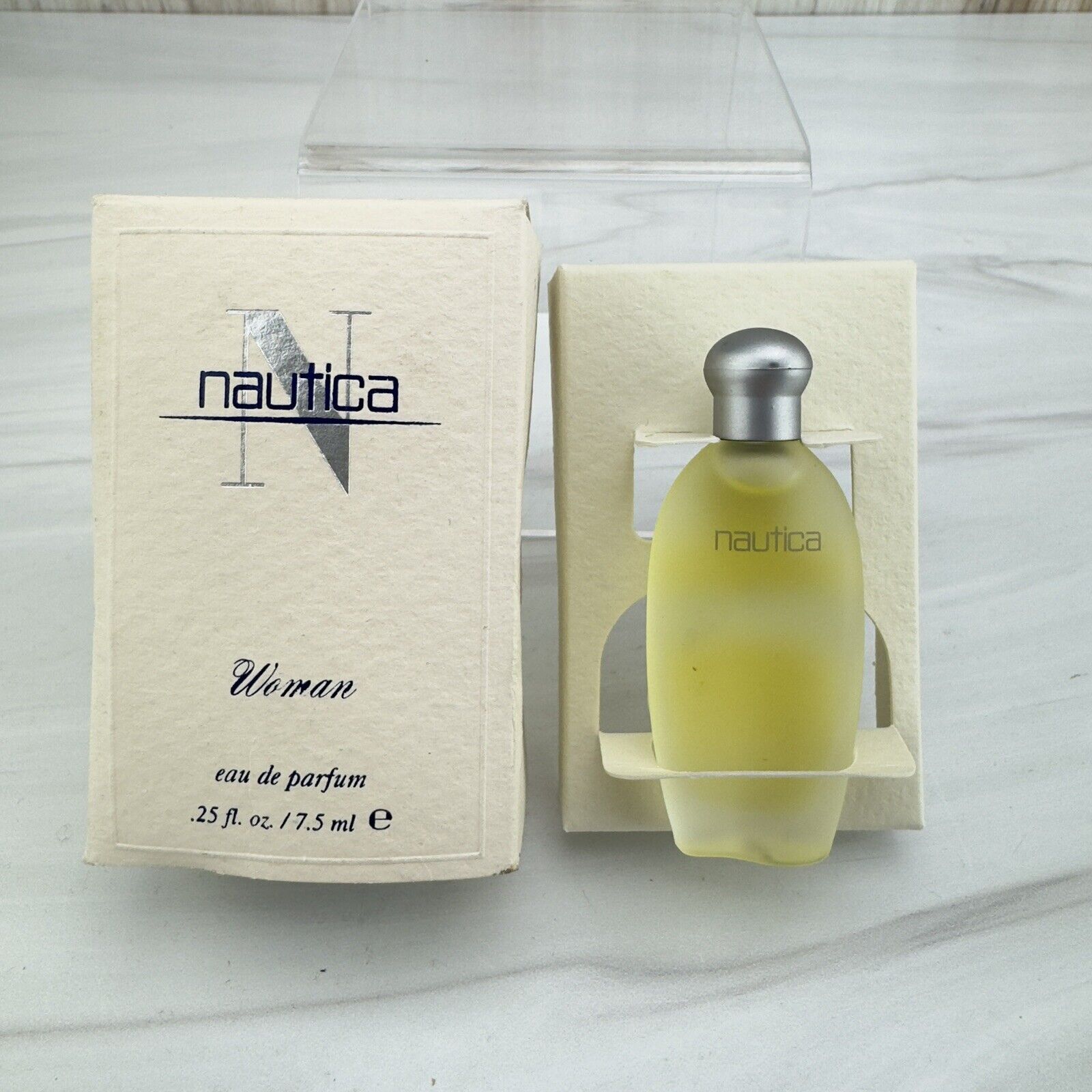 Vintage Nautica Woman By Nautica 0.25 oz / 7.5 ml  Splash Mini Perfume w/ Box