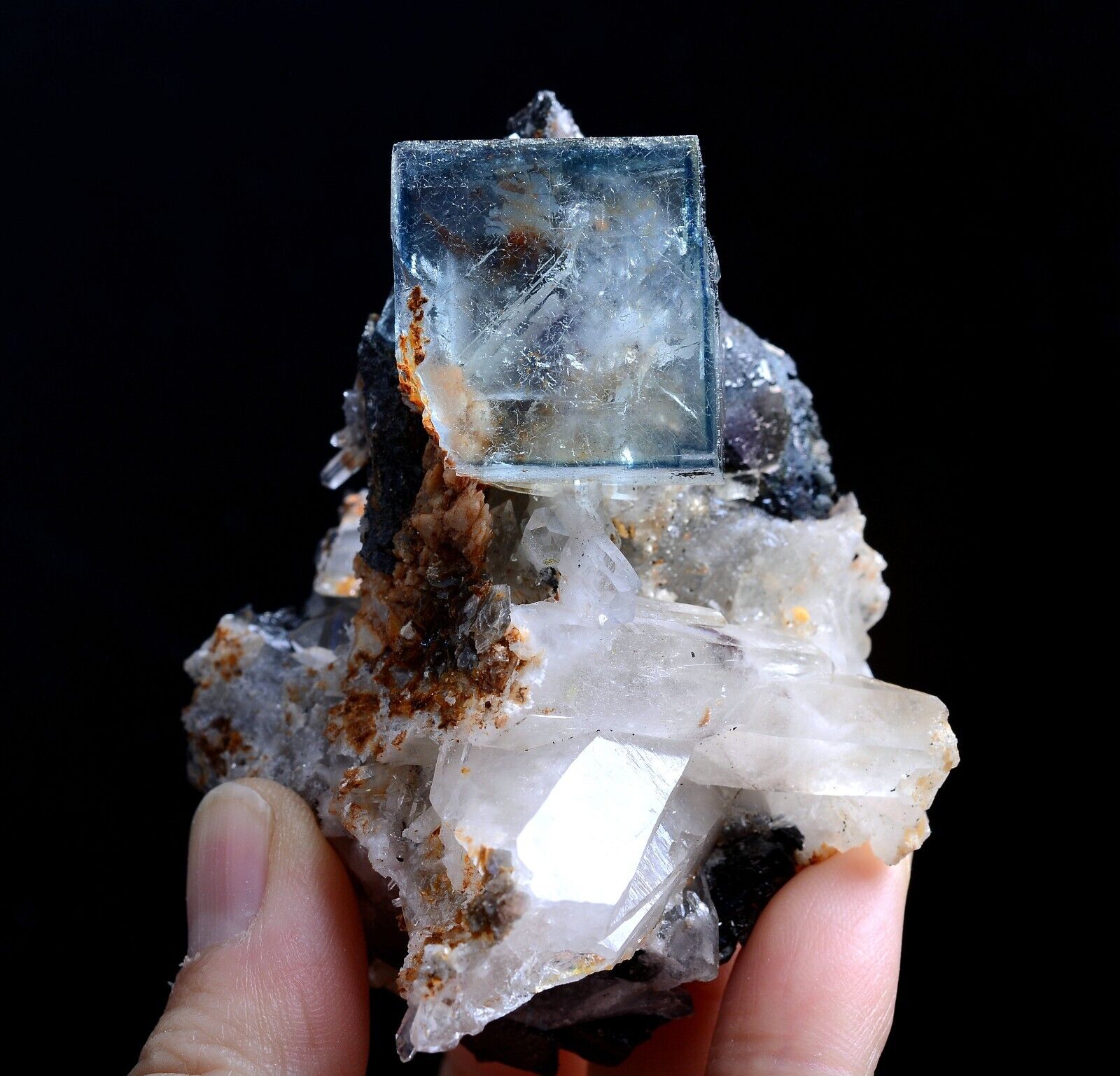 185g Natural Purple Fluorite & Wolframite Crystal Mineral Specimen/Yaogang  xian
