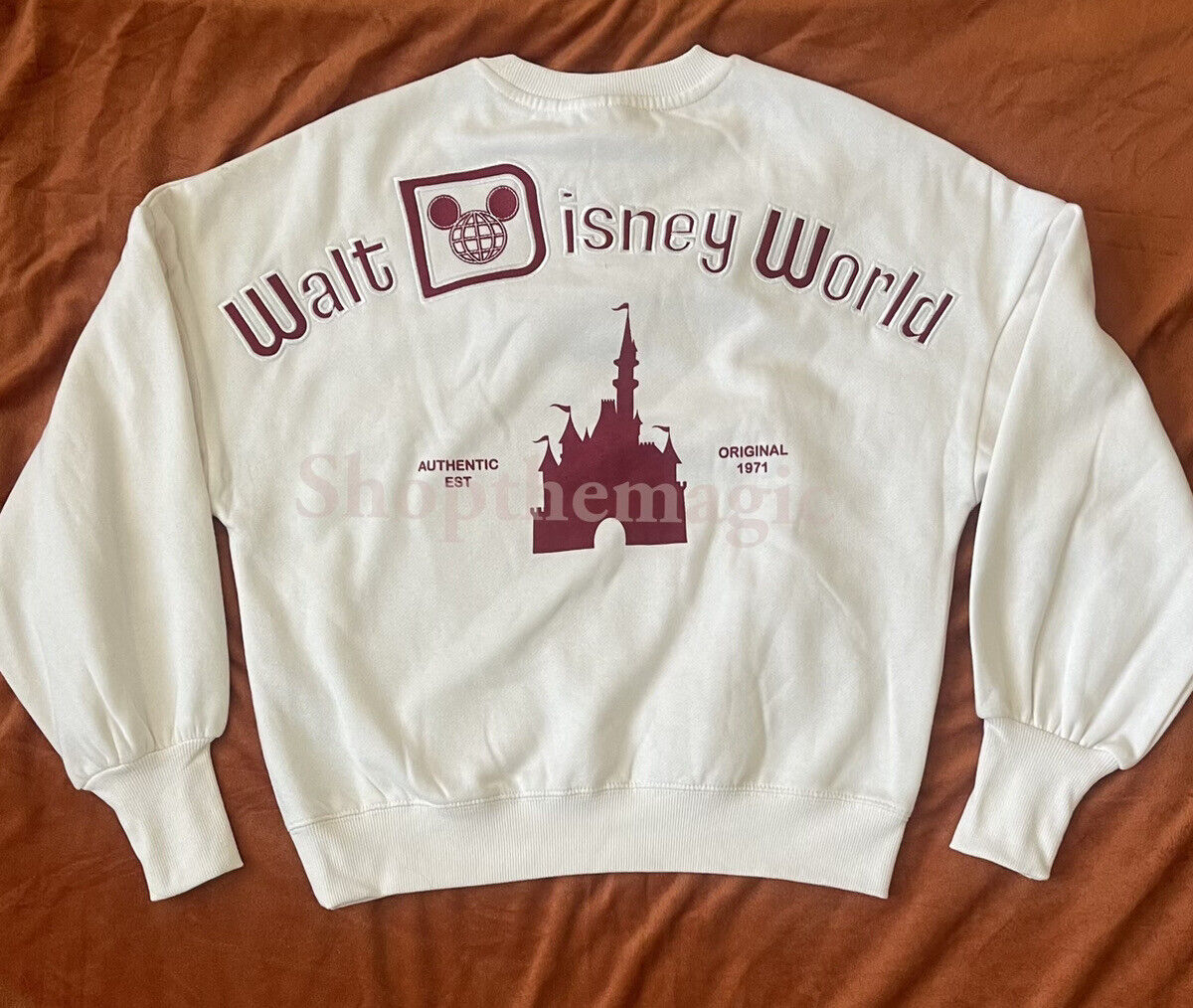 Disney World Christmas Holidays 2023 Women Embroidered Cream Pullover Size XL