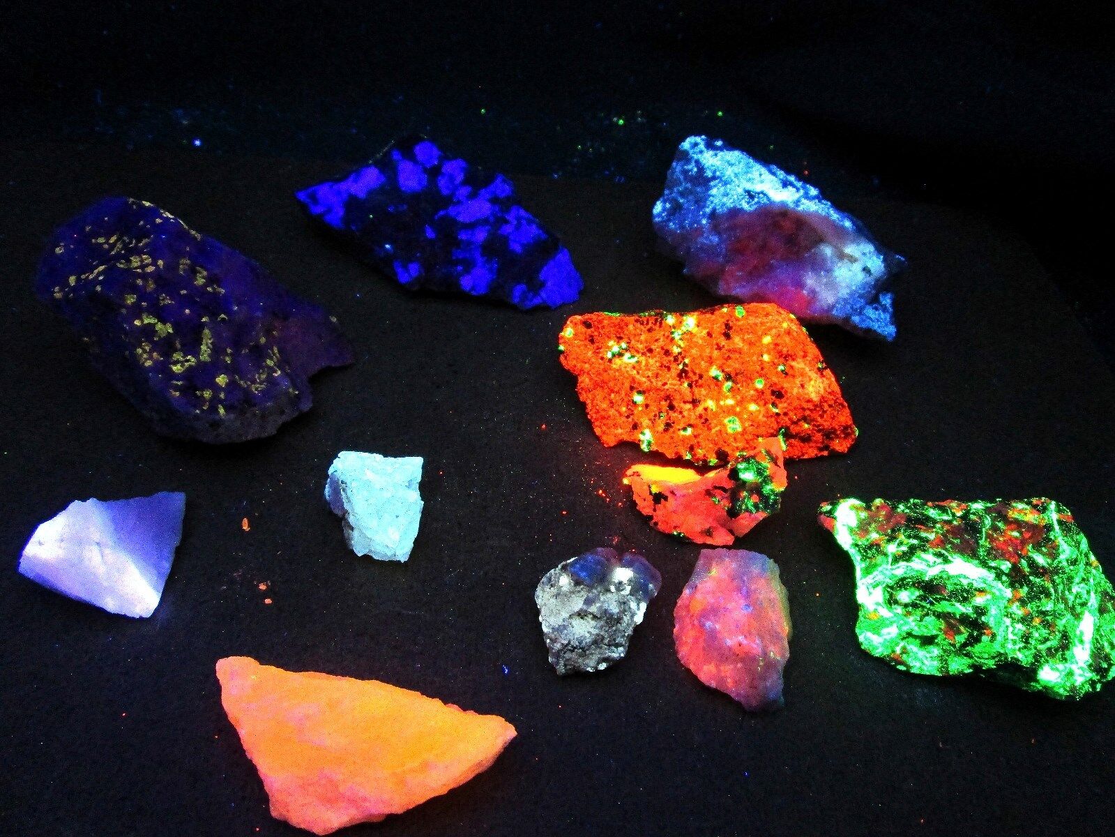 Up to 8 Colors 1 pound Fluorescent mineral rock crystal quality variety box