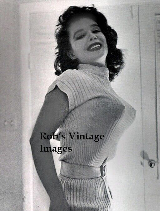 BULLET BRA MAMA  photo Retro 1950's Sassy Sweater Gal Fashion Model 12