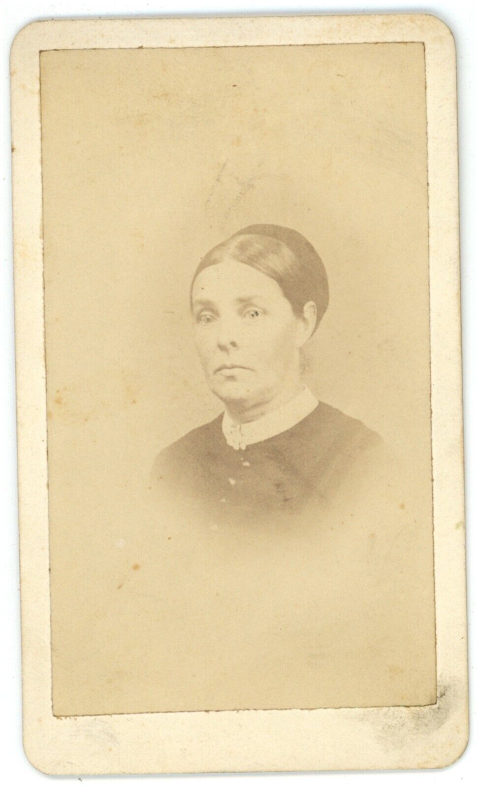 CIRCA 1880\'S CDV Middle Aged Woman With Sad Expression Remillard Newburgh, NY