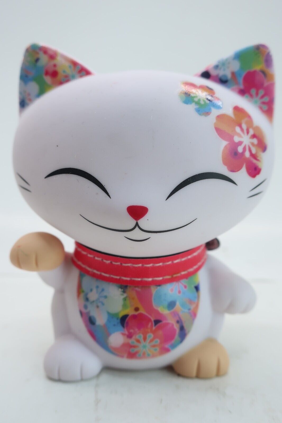 Mani The Lucky Cat 4\