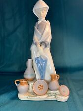 Lladro 5081 Woman Selling Pottery RETIRED RP $625 Mint Condition Glossy Lovely picture