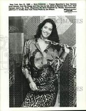 1989 Press Photo Franco Moschino's Cheap and Chic line for fall at Barneys NY picture