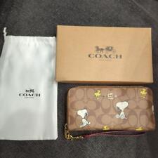 Coach Long Wallet Snoopy Collaboration picture