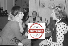 Ingrid Bergman and Liza Minelli - Original negative vintage 35mm picture