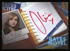 2016 Breygent Bates Motel Season 2 Olivia Cooke as Emma Decody Autograph Auto picture